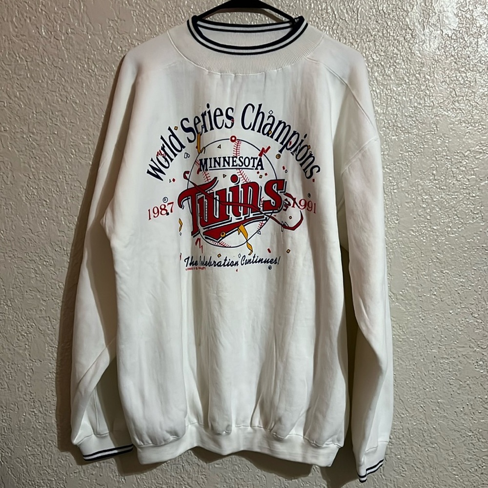 World Series Champion Minnesota Twins sweater size XL 1991 vintage